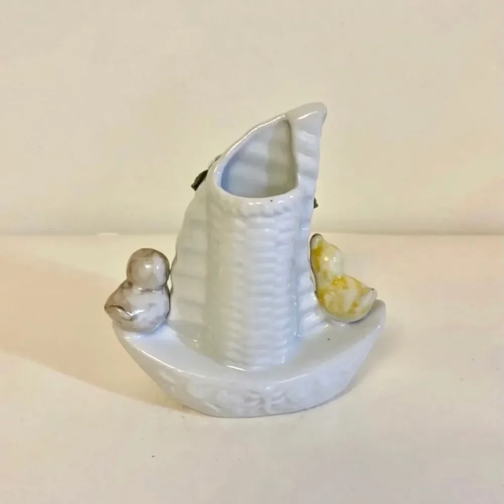 Vintage Ceramic Asian Floral Ship‎ Mini Vase